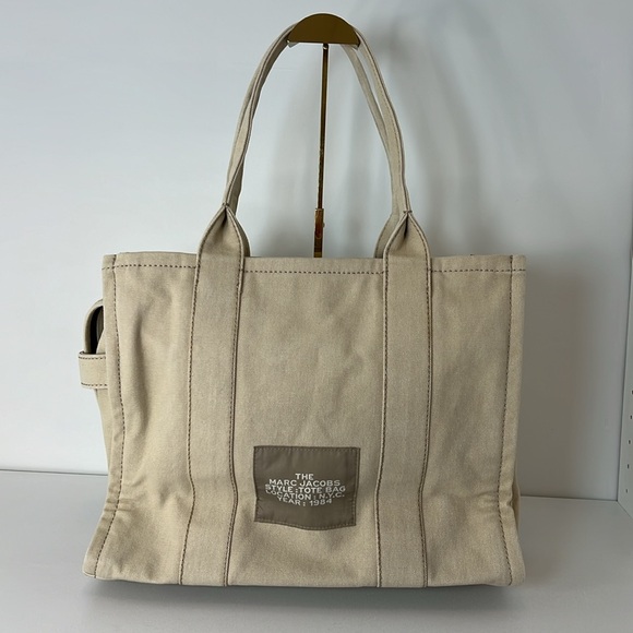 Marc Jacobs The Tote Bag in Ivory - Like New - Picture 5 of 11